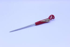 coupe papier rouge de Jezzine