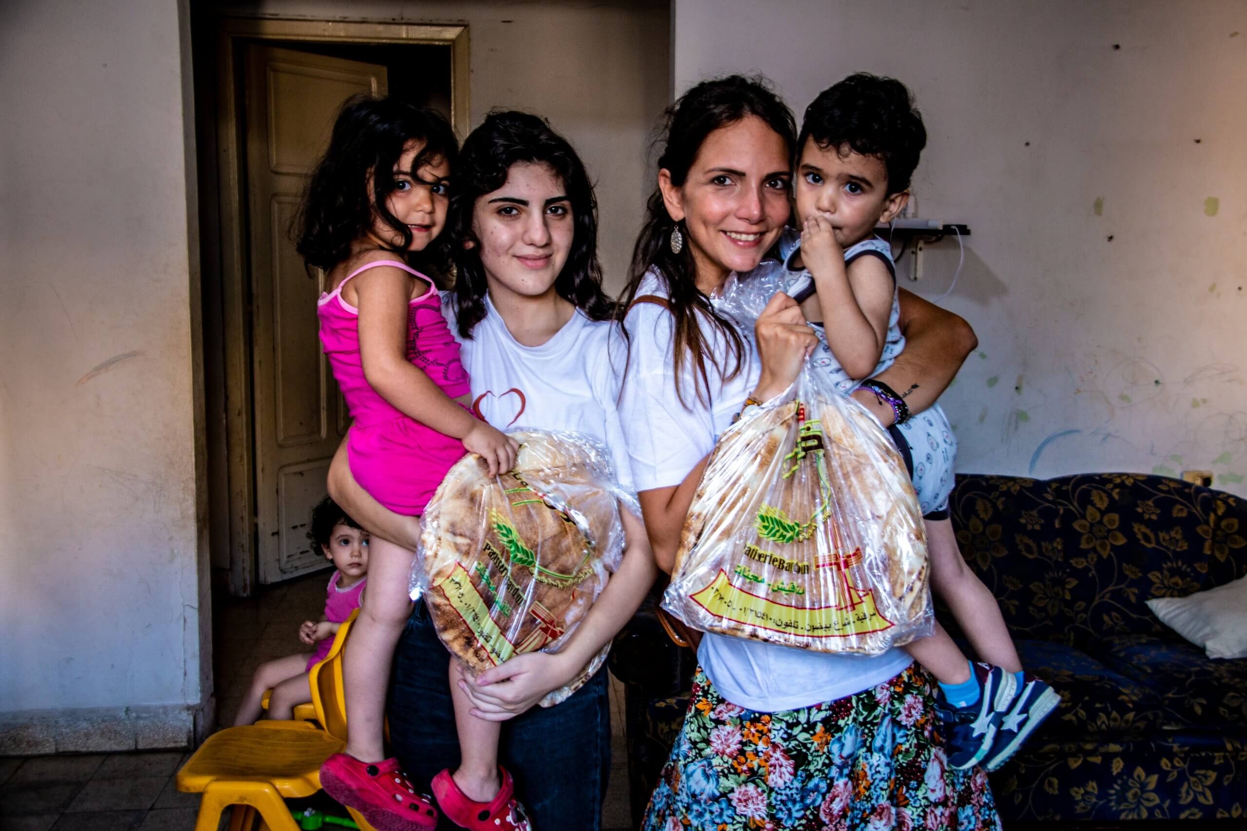 sos-chretiens-orient-liban-donation-de-pains-aux-familles-pauvres-de-beyrouth