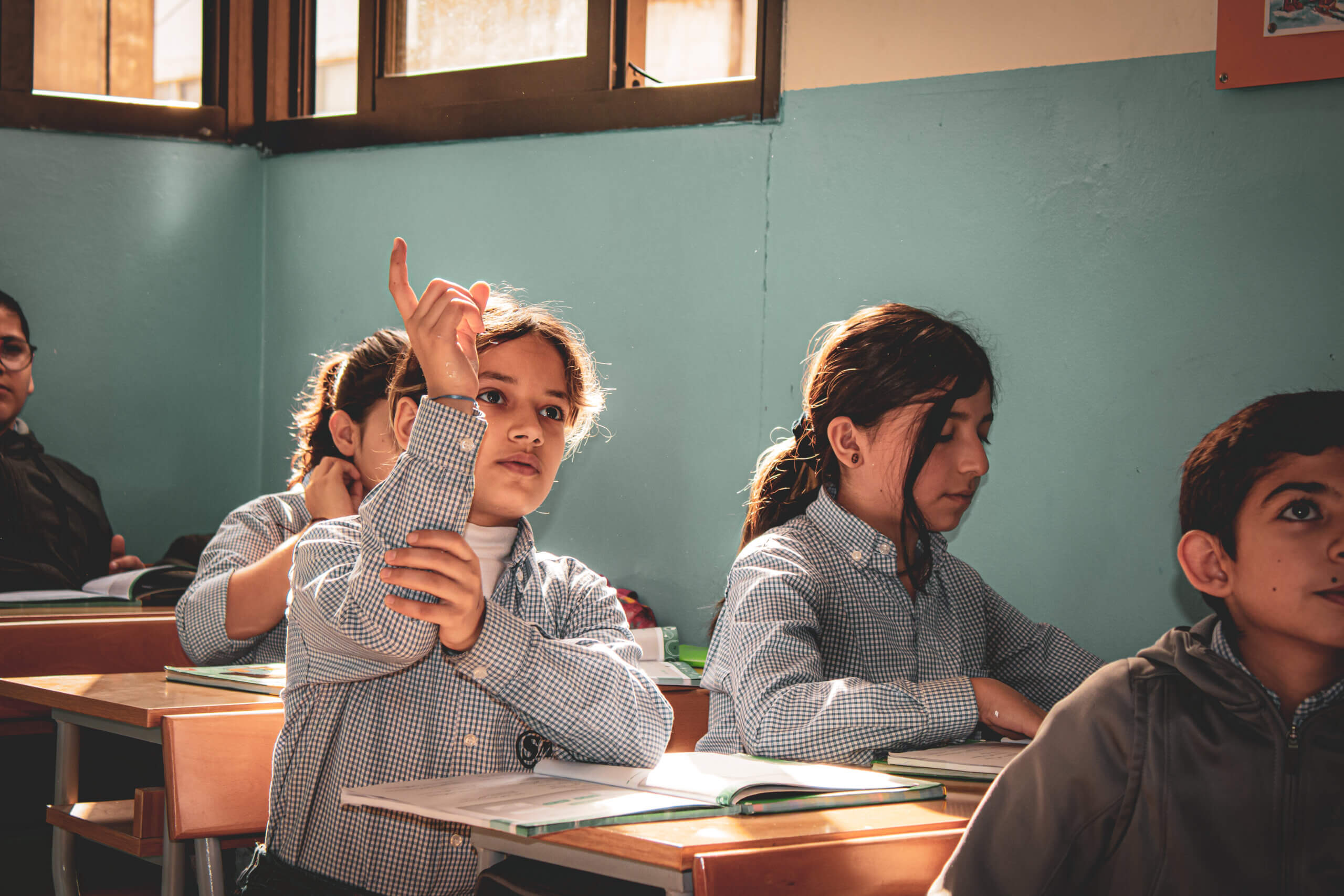 sos-chretiens-orient-liban-ecole-chateau-des-sciences-cours-francais-enfants-libanais