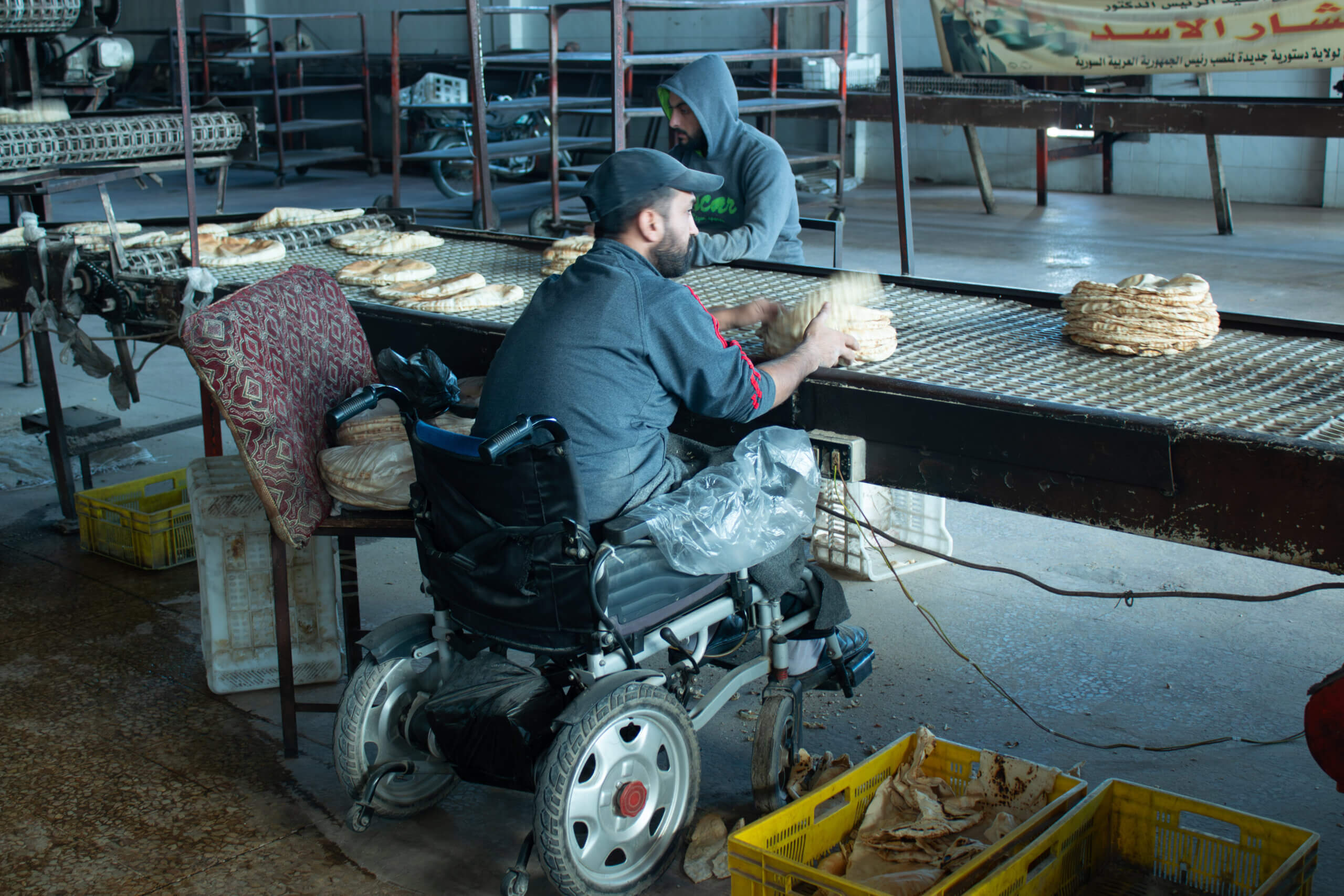 sos-chretiens-orient-syrie-boulangerie-qoussayr-employes-personnes-handicapees