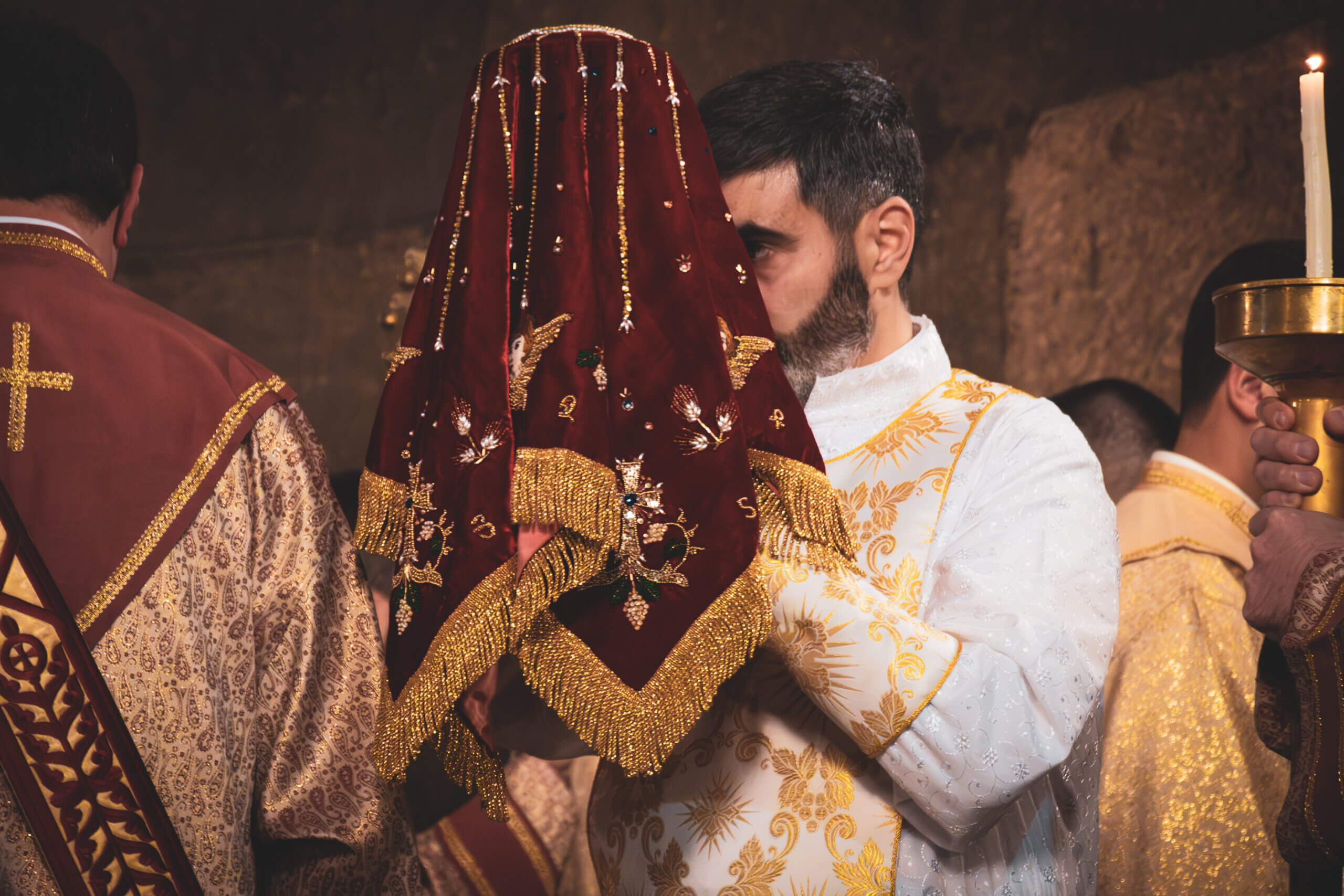 sos-chretiens-orient-armenie-samedi-saint-vigile-pascale-office-semaine-sainte-cathedrale-armenienne-apostolique-sainte-gayane-etchmiadzine