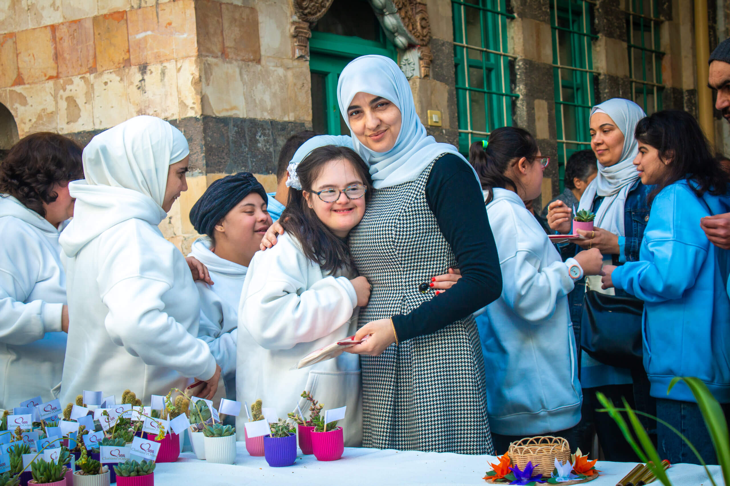 sos-chretiens-orient-syrie-damas-fete-des-meres-arche-personne-handicapee-et-mere